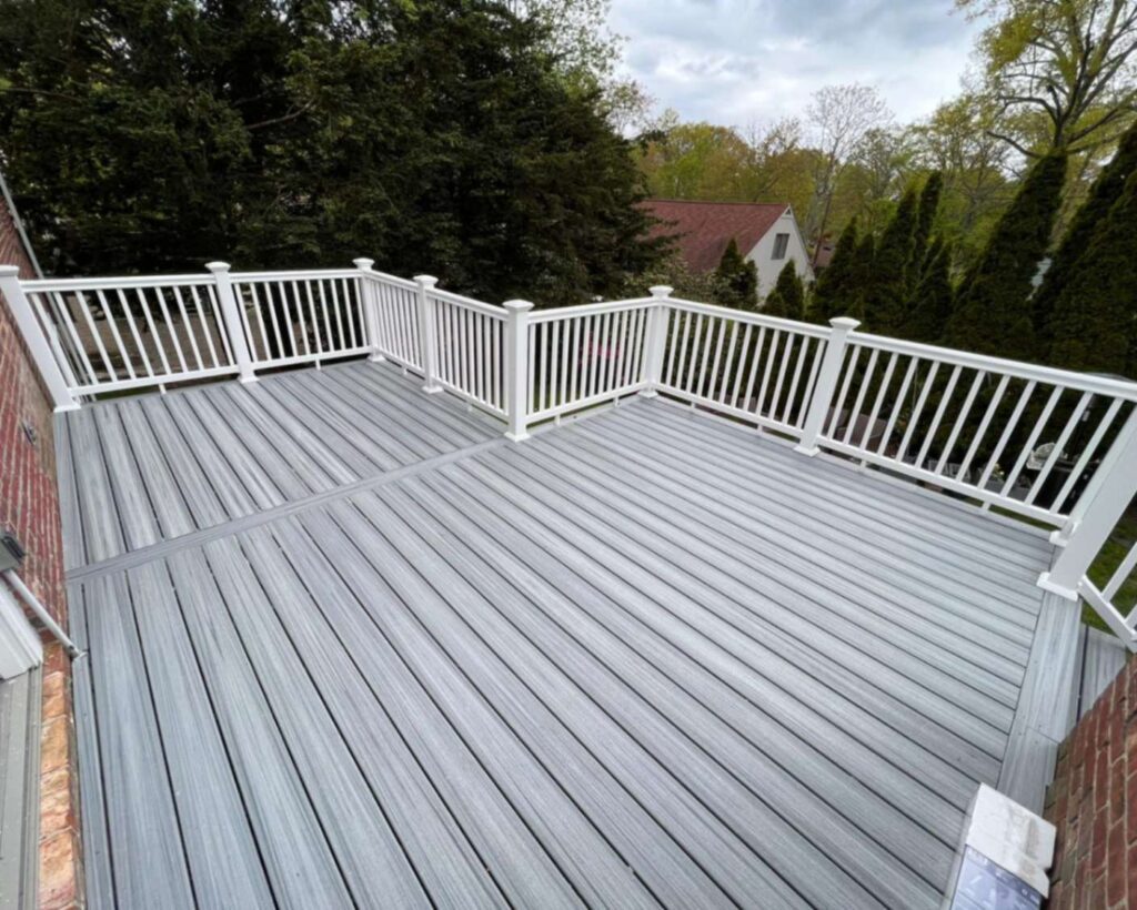 A Deck with proper maintenance